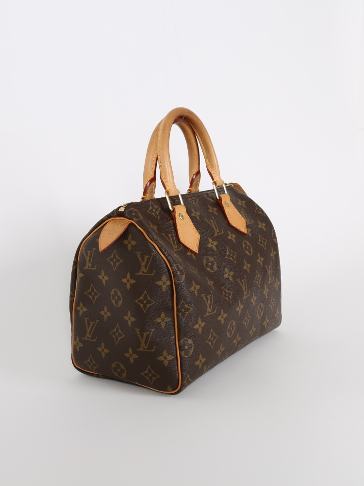 Louis Vuitton Speedy 25 Monogram Canvas www.luxurybags