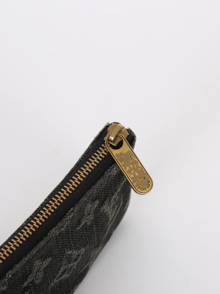 Louis Vuitton Monogram Key Pouch