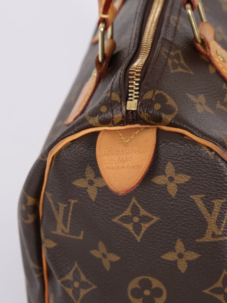 Louis Vuitton Monogram Canvas Speedy 25 QJB0G44J0B368