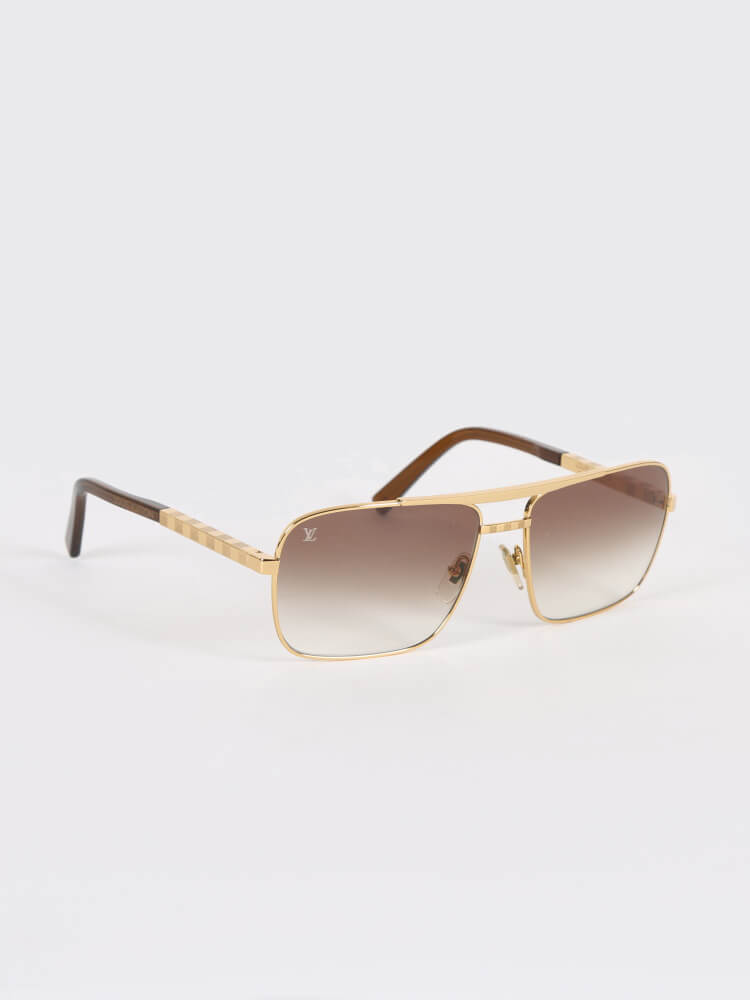 Louis Vuitton Attitude Sunglasses (Gold) : : कपड़े