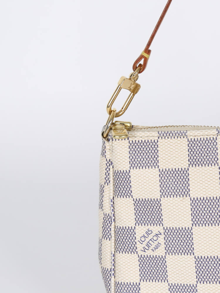 Louis Vuitton Pochette Accessoires Damier Azur Canvas – l'Étoile de Saint  Honoré