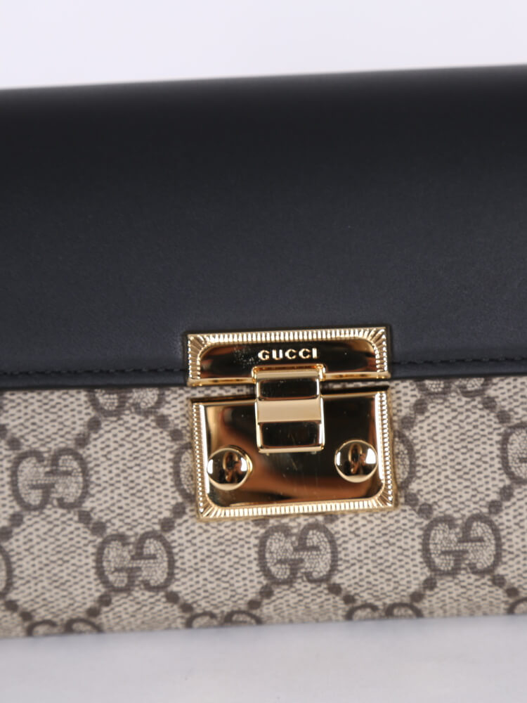 padlock continental wallet gucci