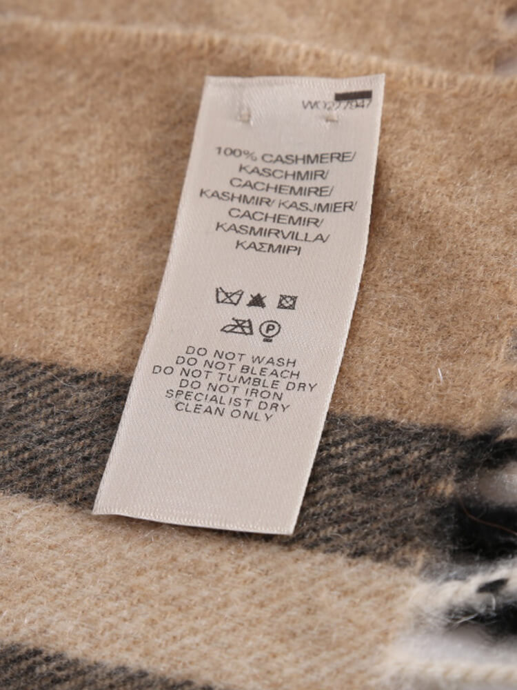 Authentic burberry scarf deals