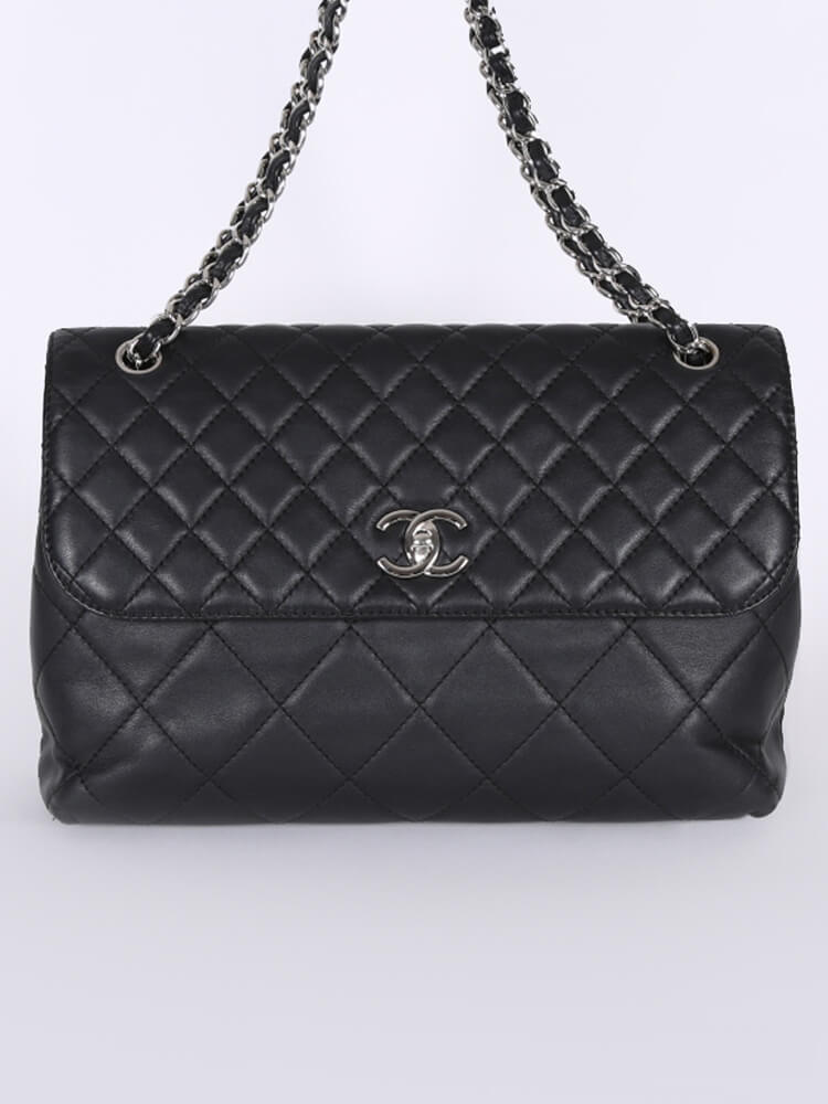 Chanel black quilted bag sale