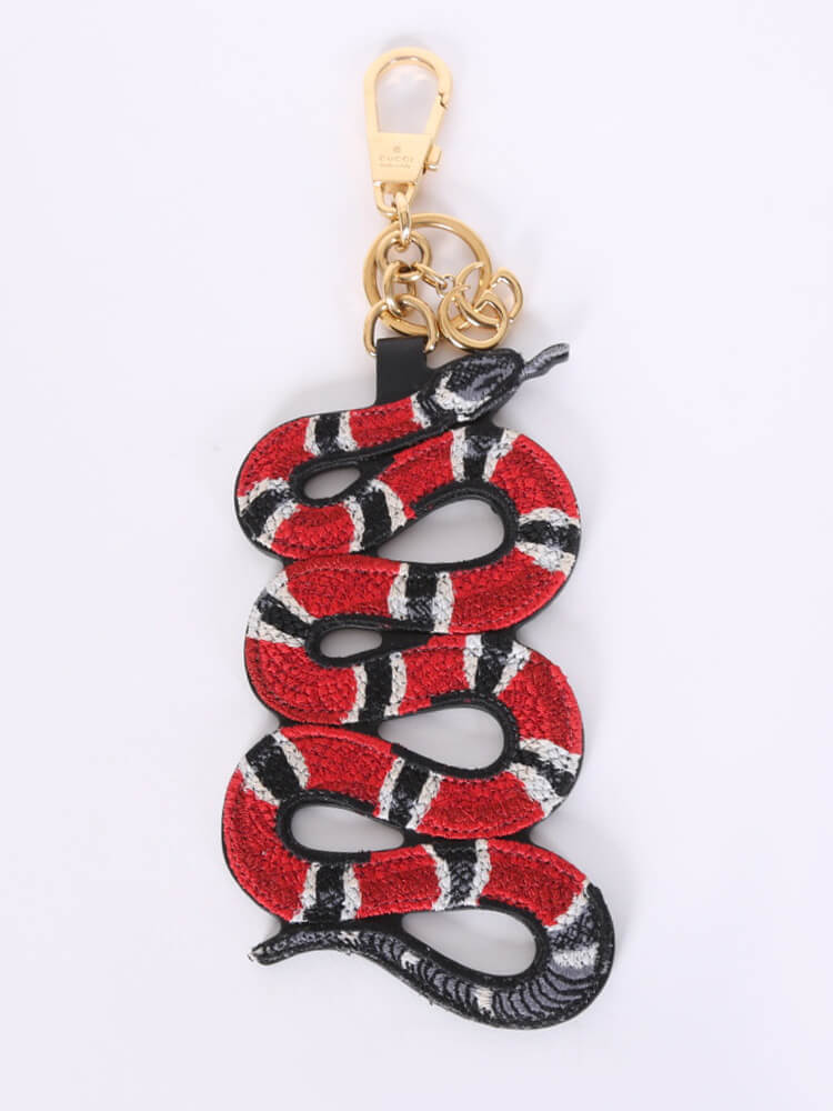 Gucci deals snake keyring