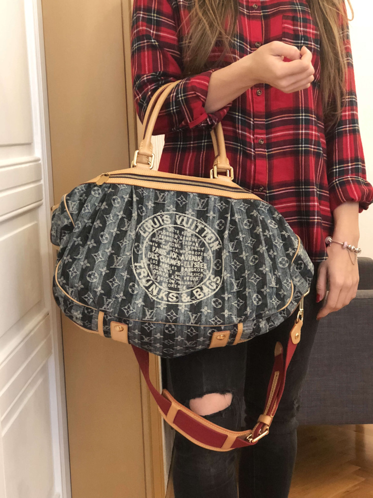 Louis Vuitton Limited Edition Blue Denim Monogram Denim Porte Epaule Raye GM  Bag - Yoogi's Closet