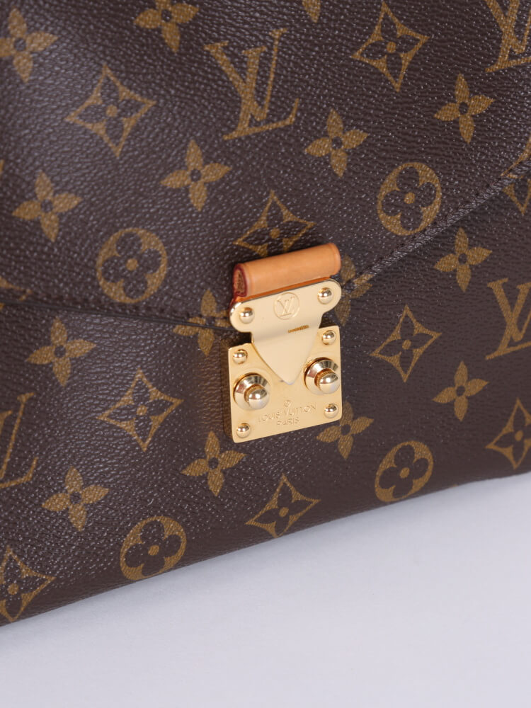 lv pochette metis price