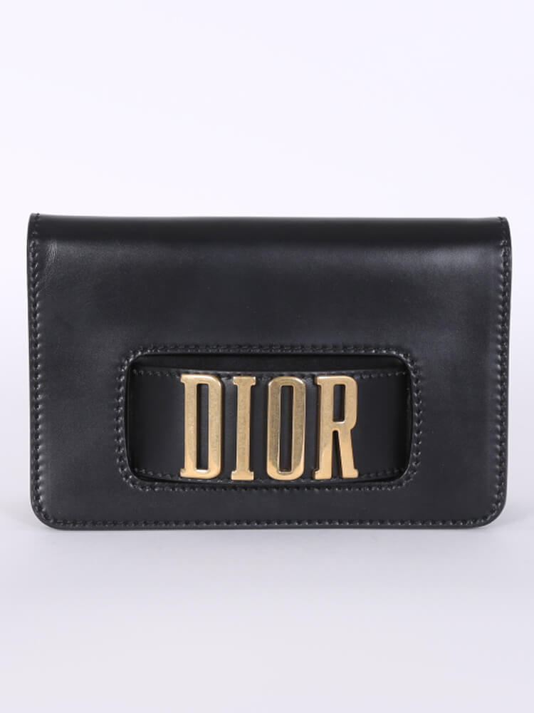 Dior clutch 2019 sale