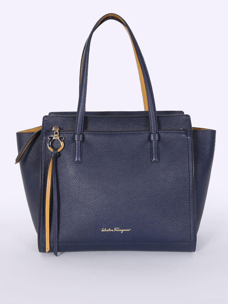 Salvatore ferragamo amy tote bag sale