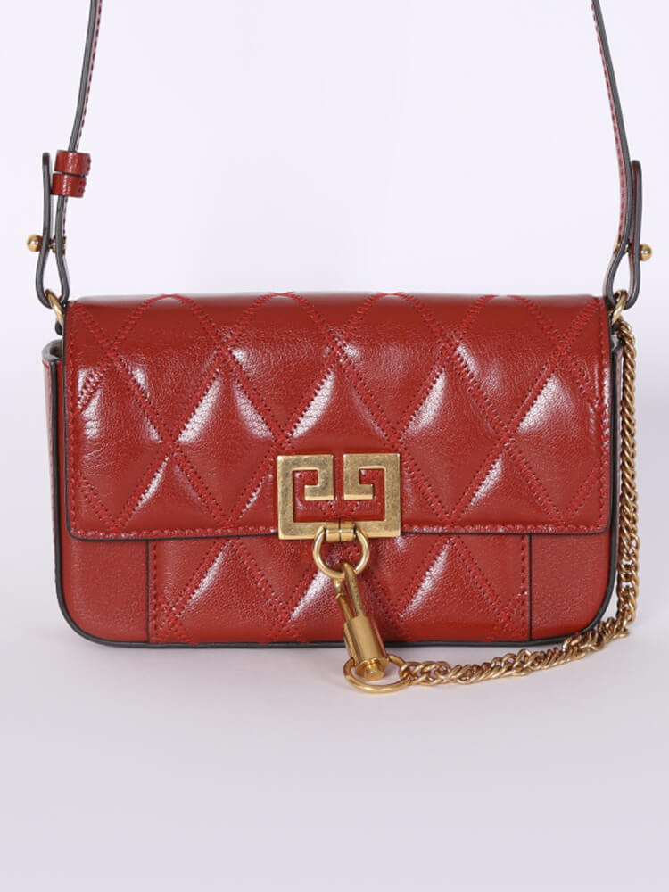 Mini pocket bag best sale in diamond quilted leather