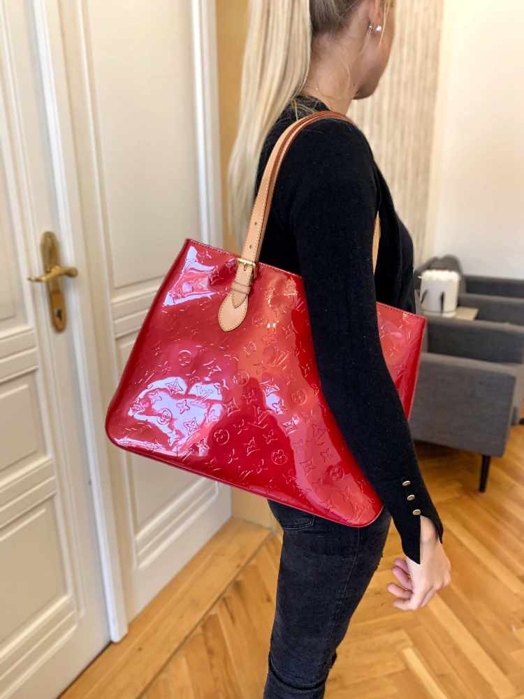 Louis Vuitton Louis Vuitton Porte Monnaies Cruer Red Pomme D'amour