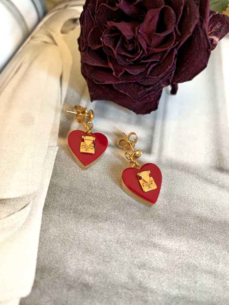 Louis vuitton clearance lock me earrings