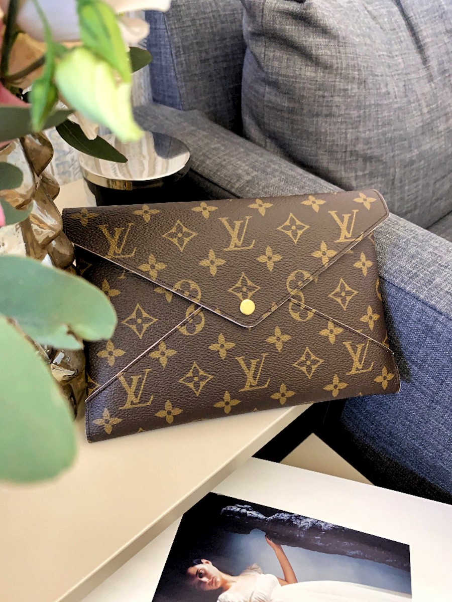 Lv envelope pouch sale