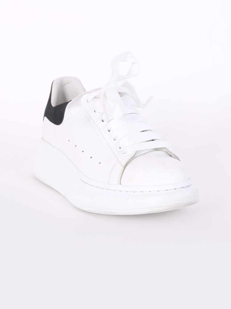 Alexander McQueen Oversized Smooth Calfskin Platform Sneakers White 38 www.luxurybags