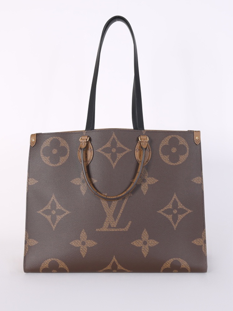 Lv on the go giant monogram sale