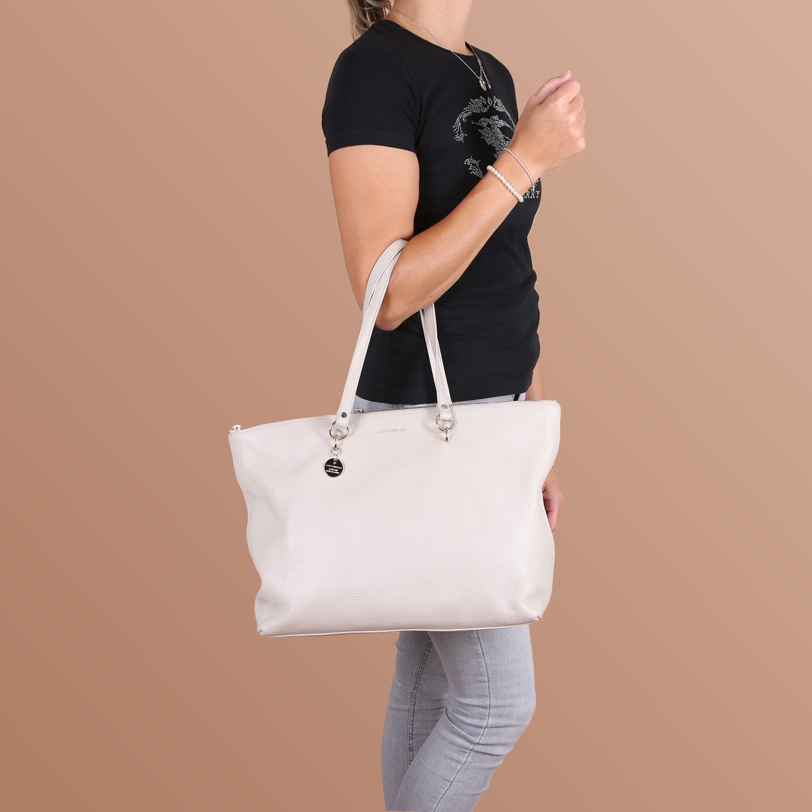 Coccinelle alpha shopping bag sale